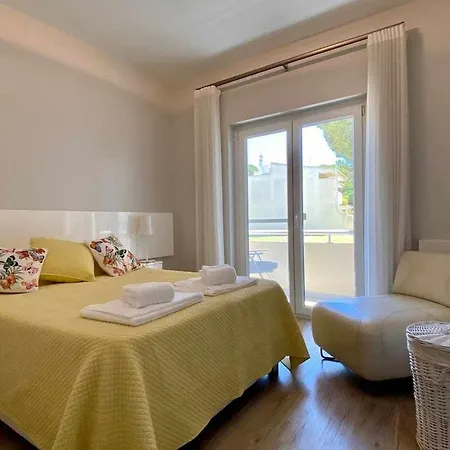 Mouraaccomodation - 4bd - Terrace - Golf - Ac - Shared Pool Vilamoura