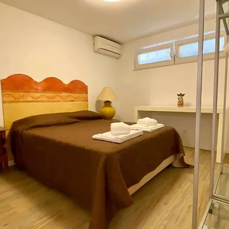 Mouraaccomodation - 4bd - Terrace - Golf - Ac - Shared Pool Villa Vilamoura